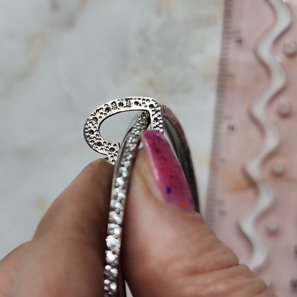 3 sterling silver bangles connected with by a  heart - Picture 3 of 7